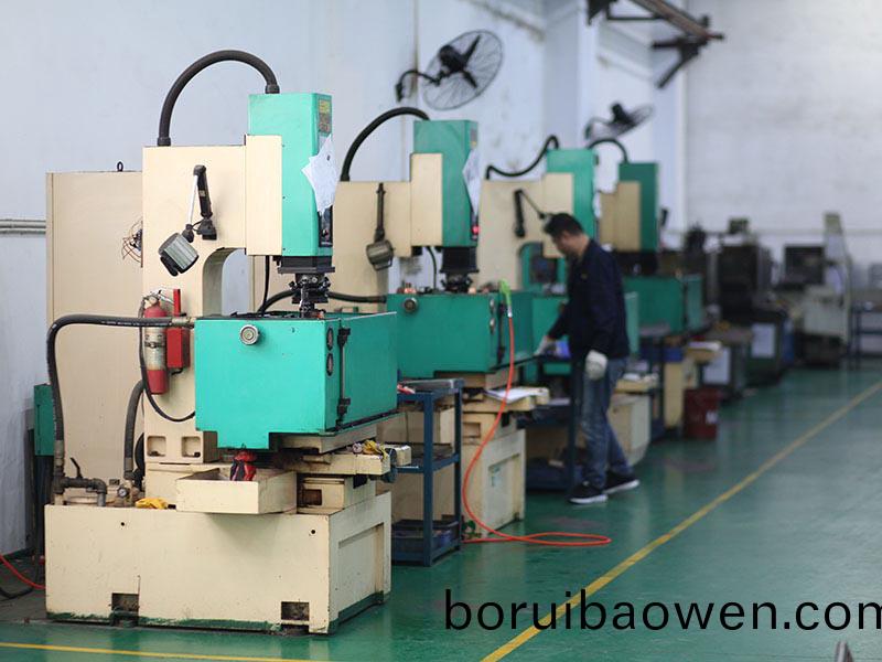 1523811476850142.jpg 車(che)間15.jpg