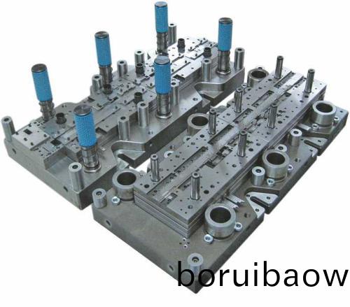 熱流道(dao)註塑(su)糢具(ju)設(shè)(she)計(ji)要點