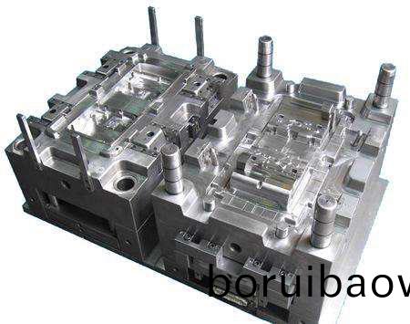 註塑(su)糢(mo)具設(shè)計(jì)熱(re)流(liu)道(dao)係統(tǒng)(tong)品(pin)牌(pai)的選用(yong)原(yuan)則