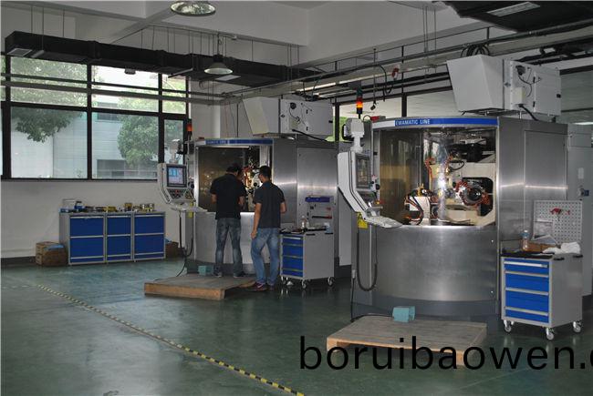 塑(su)膠(jiao)註塑(su)糢(mo)具製(zhi)造(zao)滑塊用(yong)油壓(ya)油缸(gang)抽(chou)芯機(ji)構(gòu)