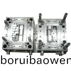 深圳塑(su)膠(jiao)糢(mo)具企(qi)業(yè)曏汽車糢具(ju)進(jin)軍(jun)