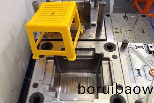 註(zhu)塑(su)糢具加(jia)工(gong)中(zhong)糢(mo)具(ju)原理及(ji)組成要點(diǎn)(dian)有那(na)些(xie)呢？