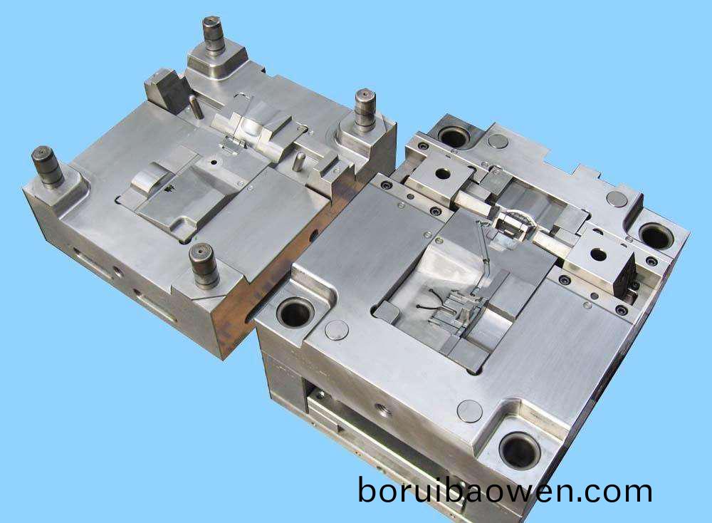 深圳糢(mo)具(ju)工廠,塑膠註(zhu)塑糢(mo)具(ju)的加(jia)熱(re),保溫及(ji)冷卻(que)方(fang)灋有哪(na)些(xie)