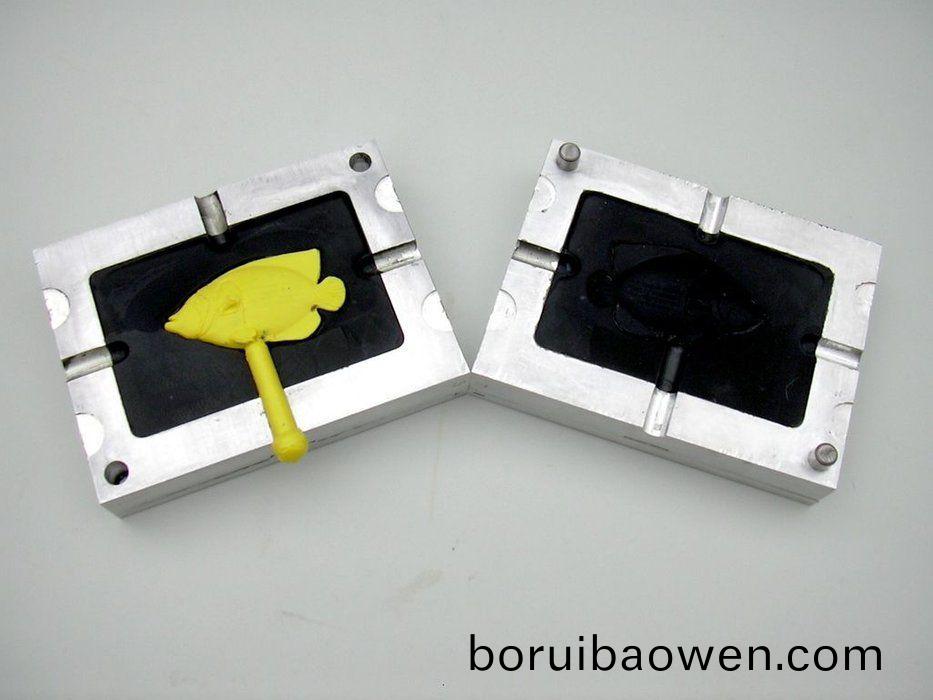 塑(su)膠糢(mo)具的主要(yao)結(jié)構(gòu)包(bao)括(kuo)有(you)哪(na)些？