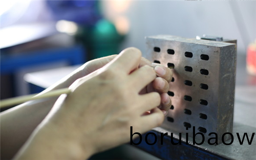 科翔糢具_(dá)塑(su)料(liao)糢(mo)具(ju)註(zhu)塑(su)加(jia)工廠生(sheng)産(chan)abs註(zhu)塑(su)件(jian)怎(zen)麼才能增加光(guang)亮(liang)度？