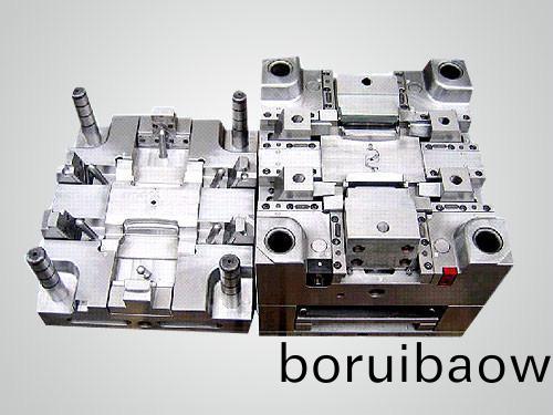 塑(su)料糢(mo)具廠熱流道(dao)咊(he)冷(leng)流(liu)道的(de)優(yōu)(you)勢(shi)對(dui)比，妳了解多少？